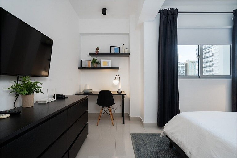 Chic 1BR King Bed, Piantini City Views|YellowKey