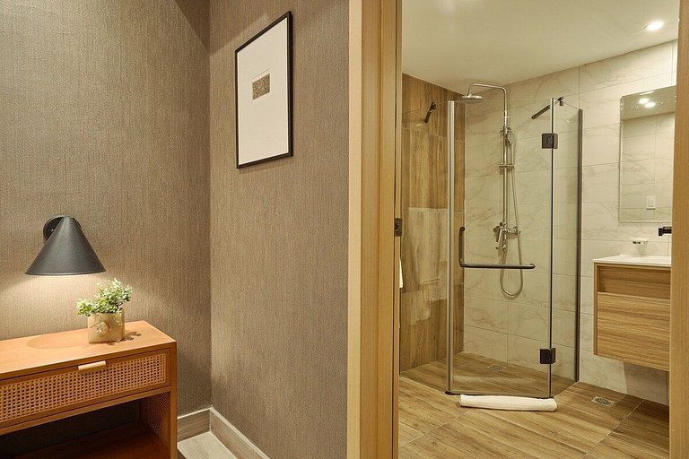 *POOL *CITY VIEWS |1BR FAST 100 mbWIFI* YellowKey