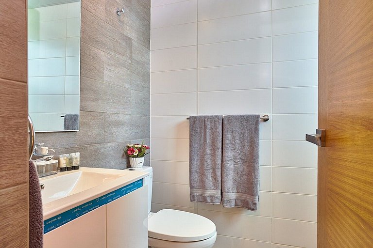 *Modern & Comfy 1BR ROOF TOP, PIANTINI YellowKey*