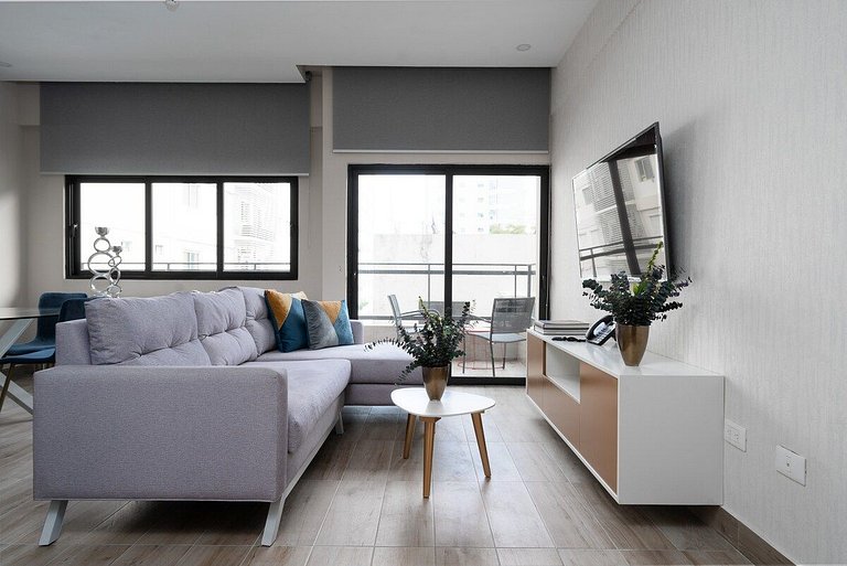 Modern city center apartment near Blue Mall with pool and ca