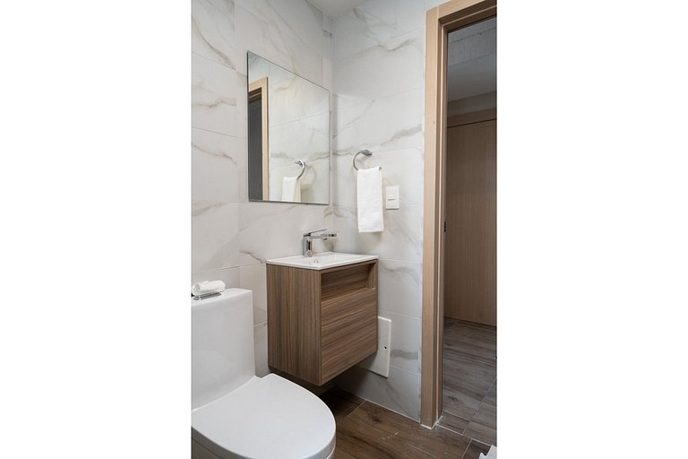 Modern city center apartment near Blue Mall with pool and ca