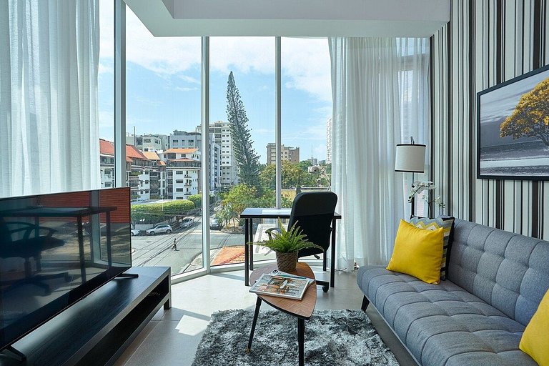 *ROOF TOP* A/C-WiFi-SmrtTv-Gym-BlueMall-YellowKey