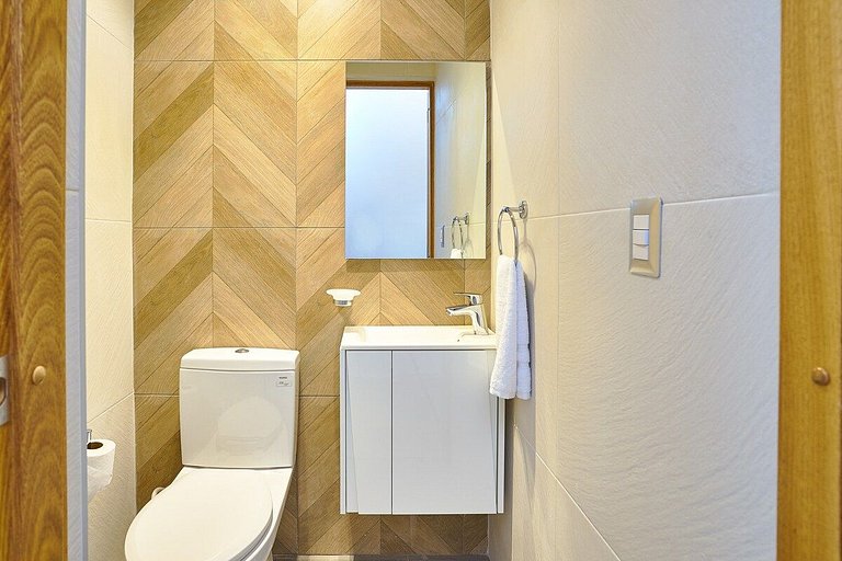 *ROOF TOP* A/C-WiFi-SmrtTv-Gym-BlueMall-YellowKey