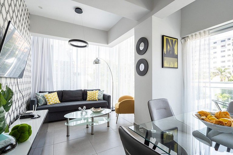 BestLocation-Cozy-piantini-NearBlueMall-YellowKey*