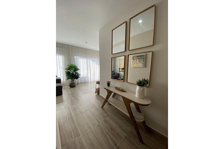 Amazing Apt W/ Pool In Regatta Living By YellowKey