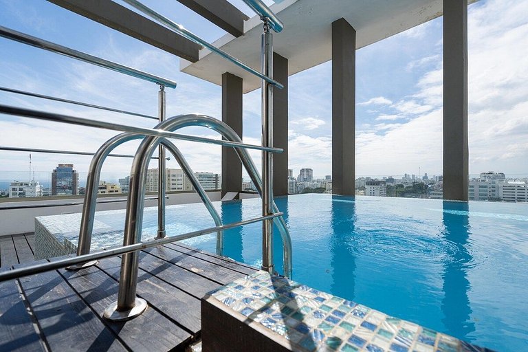 ★RooftopPool-GYM-WiFi-1BR-AC-CityCenter-YellowKey★