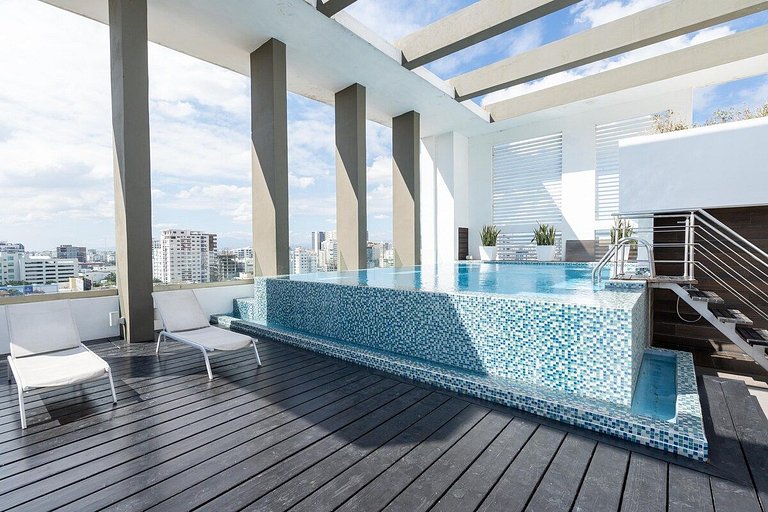 ★RooftopPool-GYM-WiFi-1BR-AC-CityCenter-YellowKey★