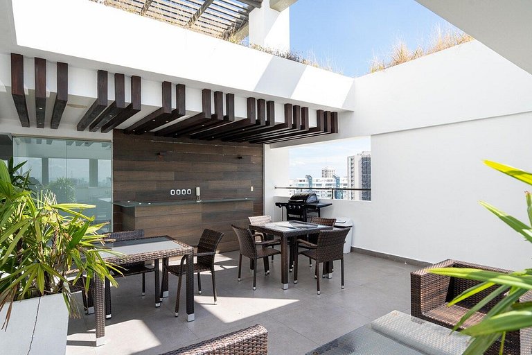 ⭐️RooftopPool🏊-CityViews🌆-Gym🏋🏻-👨‍💻WiFi-1BR-YellowKey⭐