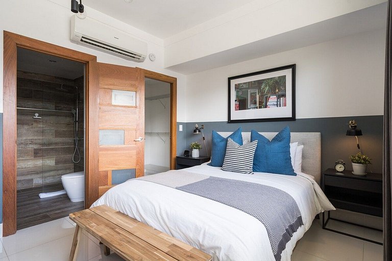 ★RooftopPool-GYM-WiFi-1BR-AC-CityCenter-YellowKey★
