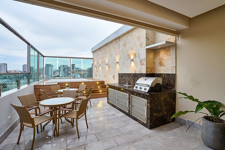 Luxury-3BR-KingBed-50mbWiFi-CityCntr-A/C-YellowKey