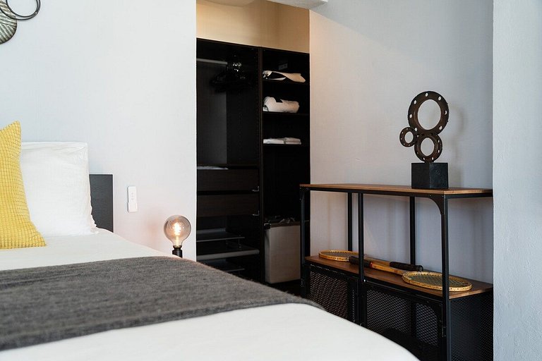 *New*Industrial Loft.OceanView*wifi - YellowKey