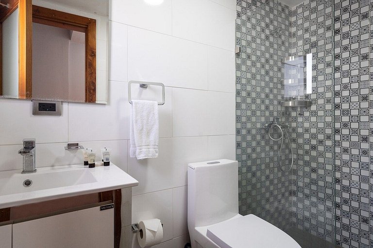 *New*Industrial Loft.OceanView*wifi - YellowKey