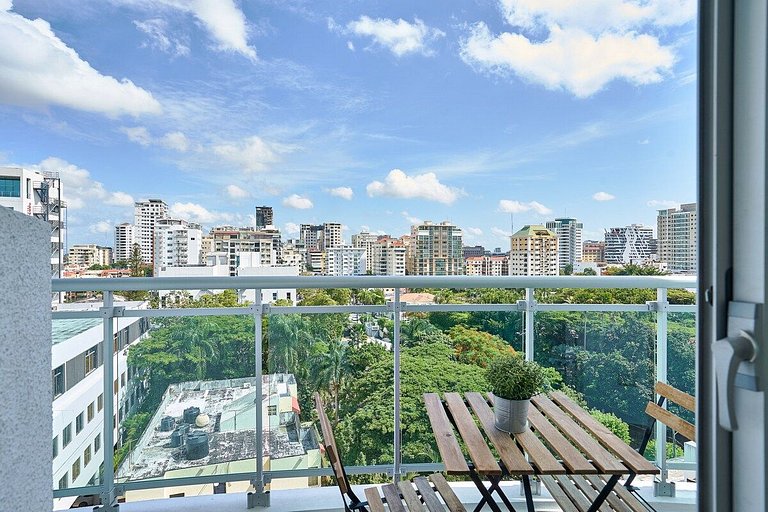 UPSCALE 1BR, near BLUE MALL | ROOFTOP| YellowKey