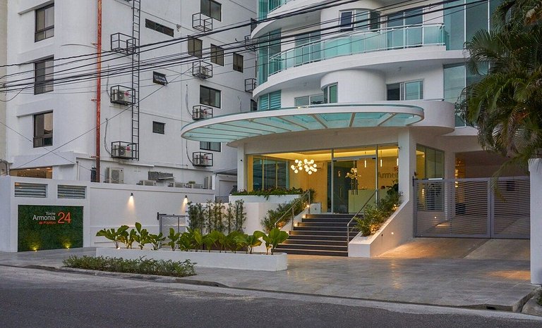 Upscale 1BR apartment near Blue mall with rooftop by Yellowk