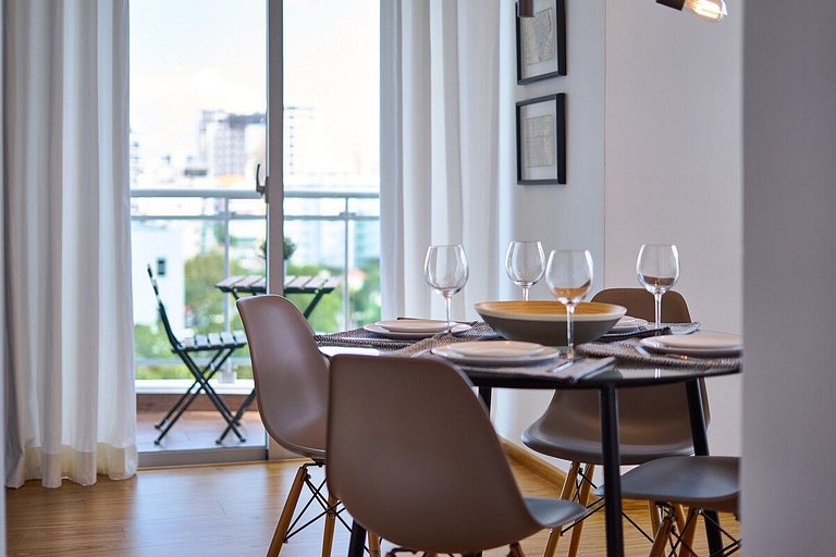 UPSCALE 1BR, near BLUE MALL | ROOFTOP| YellowKey