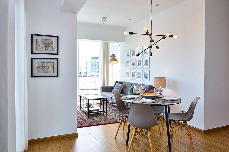 Upscale 1BR apartment near Blue mall with rooftop by Yellowk