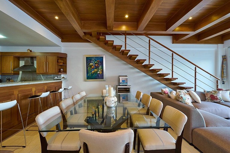 Majestic, Beach Front Penthouse 5BR w/VIEW, POOL