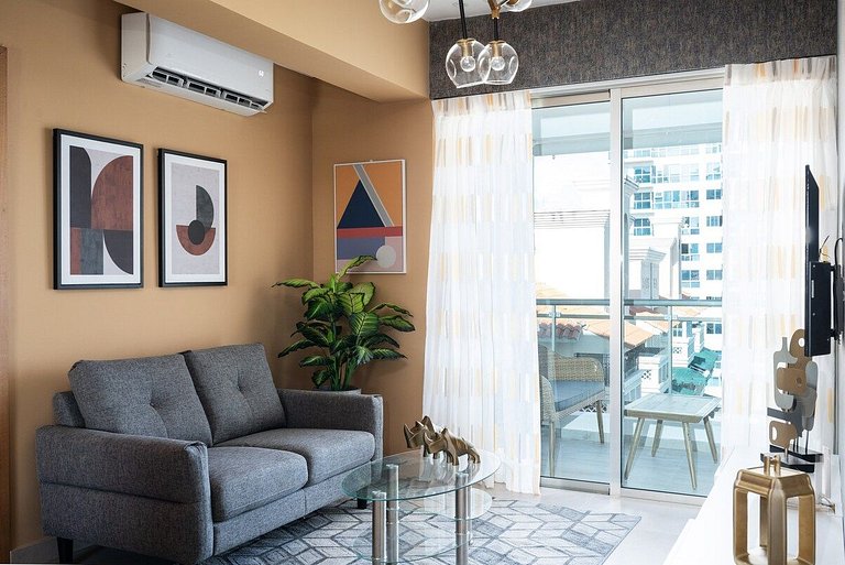Chic -Apartment with Stunning Views in La Esperilla