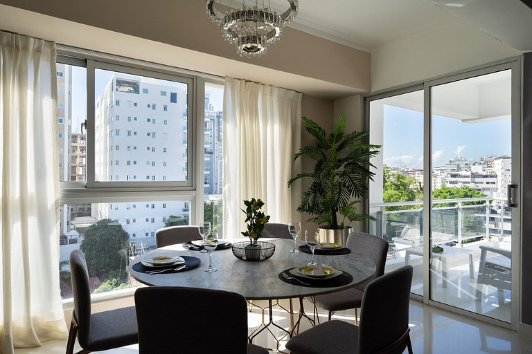 Classy-3BR-KingBed-50mbWiFi-CityCntr-A/C-YellowKey