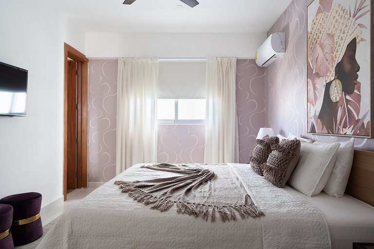 Classy-3BR-KingBed-50mbWiFi-CityCntr-A/C-YellowKey