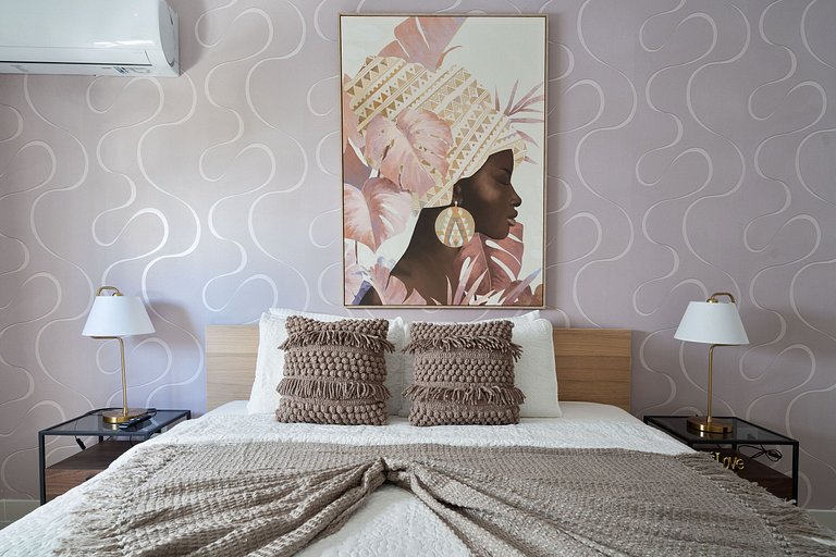 Classy-3BR-KingBed-50mbWiFi-CityCntr-A/C-YellowKey