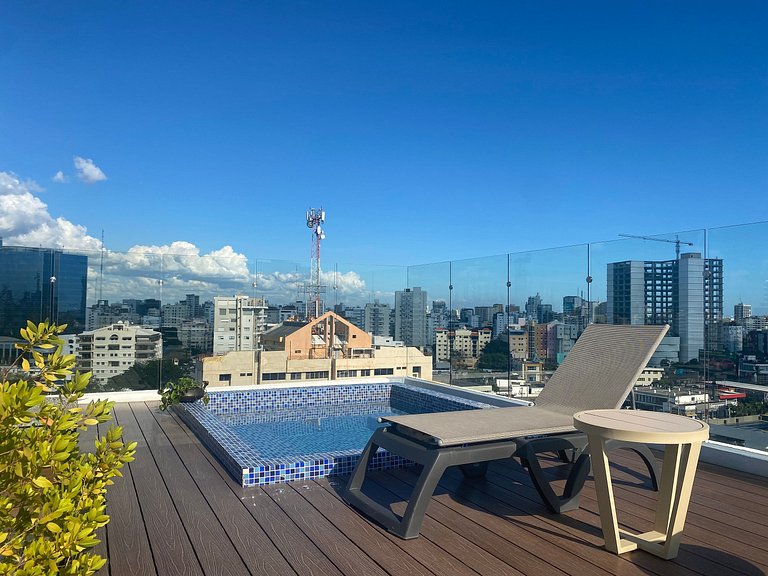 UPSCALE*2br* KING|POOL *GYM|PIANTINI-YellowKey