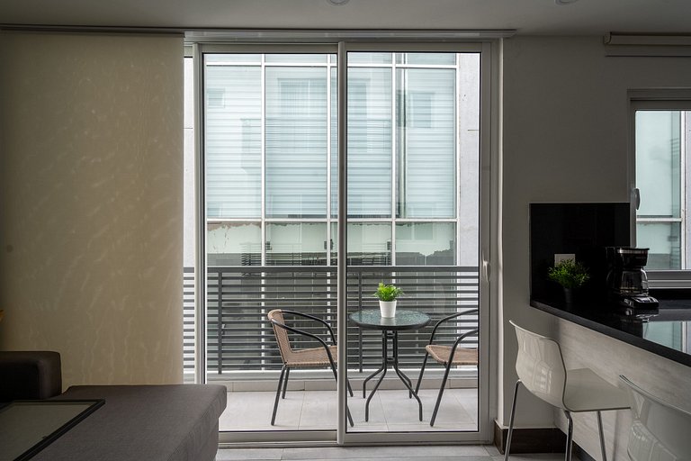 Downtown*Cozy*1br* POOL* 50MB| Yellowkey