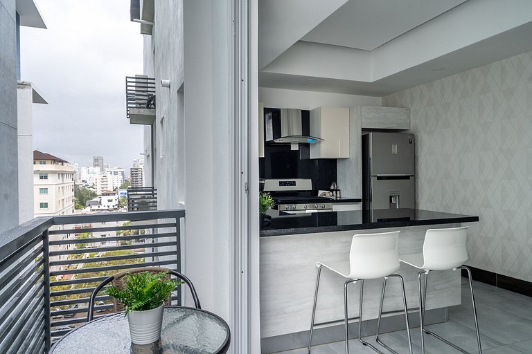 Downtown*Cozy*1br* POOL* 50MB| Yellowkey
