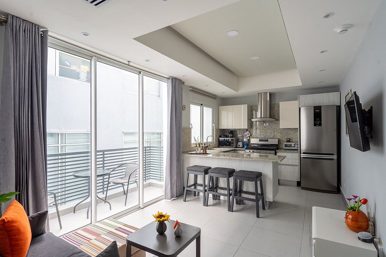 Quite Condo W/Pool BestLocation Sauna YellowKey