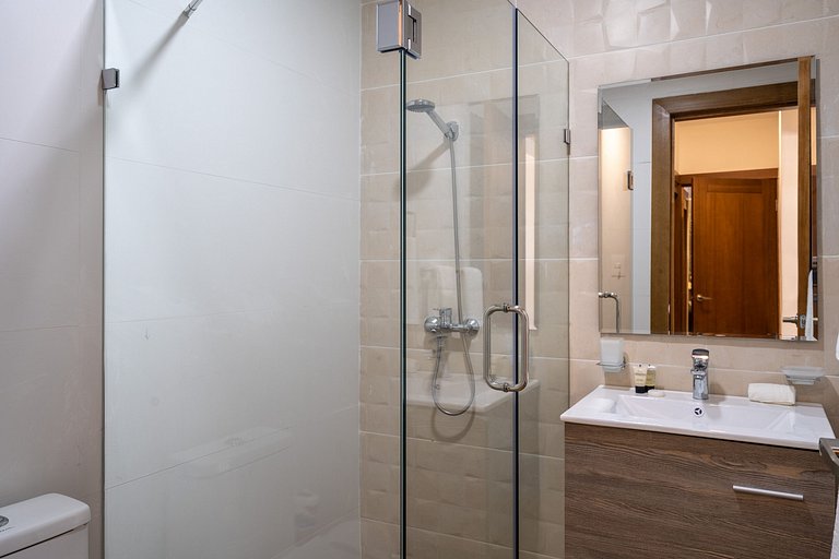 Stylish 3BR•Kingbed•Pool•Wifi •GYM•Yellowkey