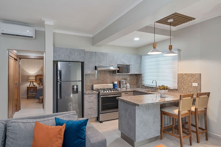 Lovely 1-bedroom condo with pool-AC-WiFi-Yellowkey