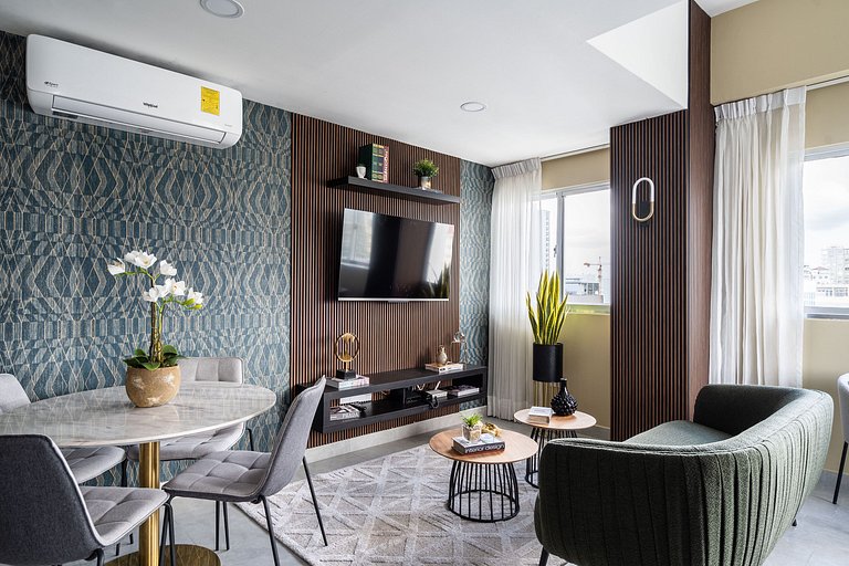 ★RooftopPool-CityViews-Gym-WiFi-A/C-1BR-YellowKey★