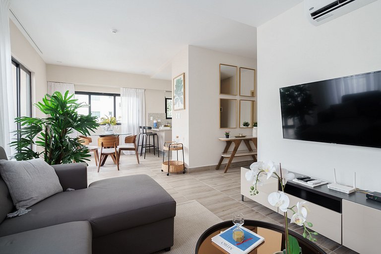 LuxuryGetaway-Pool-Gym-Sauna-Terrace-A/C-YellowKey