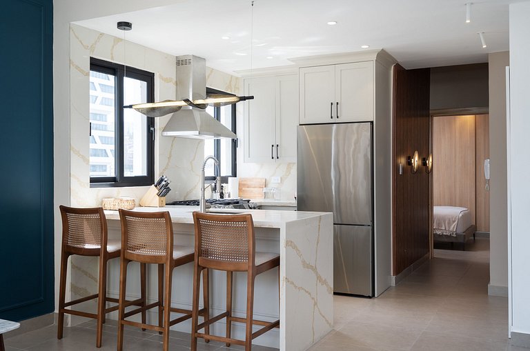 Spectacular-LuxApart-HeartofSantoDomingo-YellowKey