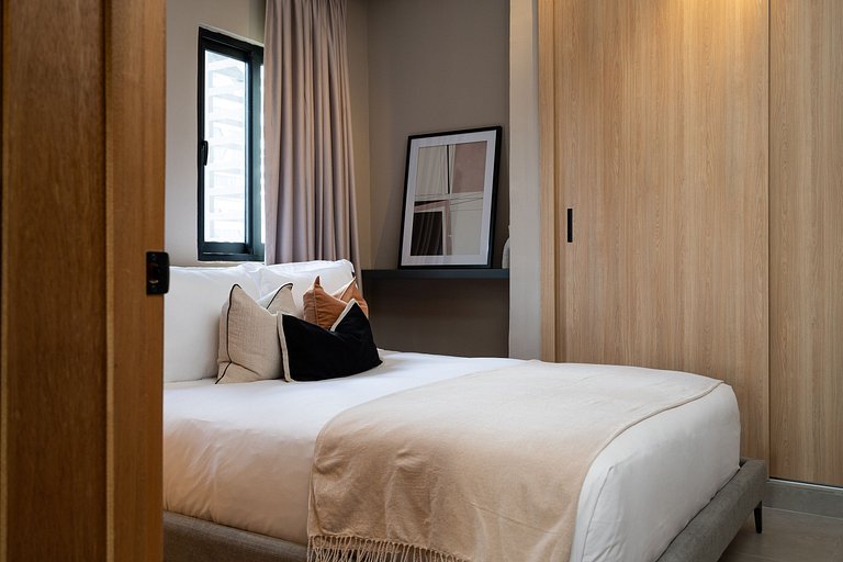 Spectacular-LuxApart-HeartofSantoDomingo-YellowKey