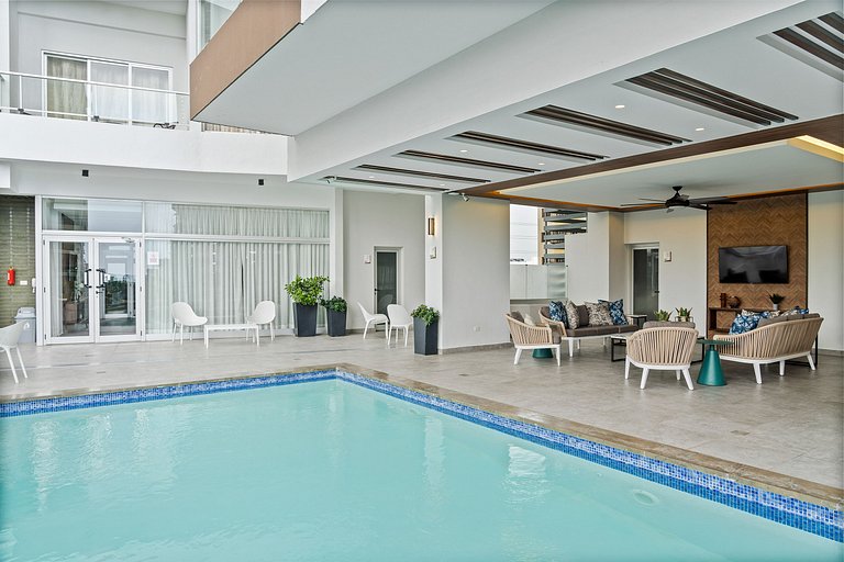 Stunning*1BR* Stunning views,pool and gym in YK.