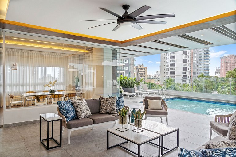 Stunning*1BR* Stunning views,pool and gym in YK.