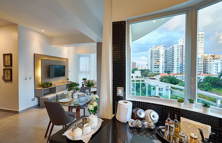Exquisite*Lux*1BR*GYM*Yellowkey