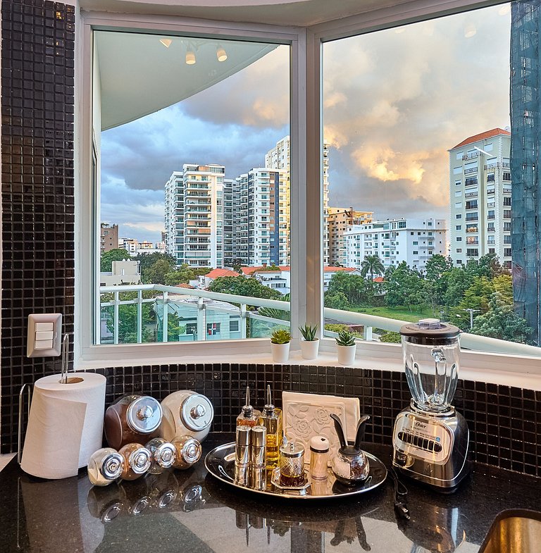 Exquisite*Lux*1BR*GYM*Yellowkey