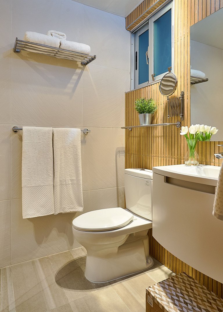 Exquisite*Lux*1BR*GYM*Yellowkey