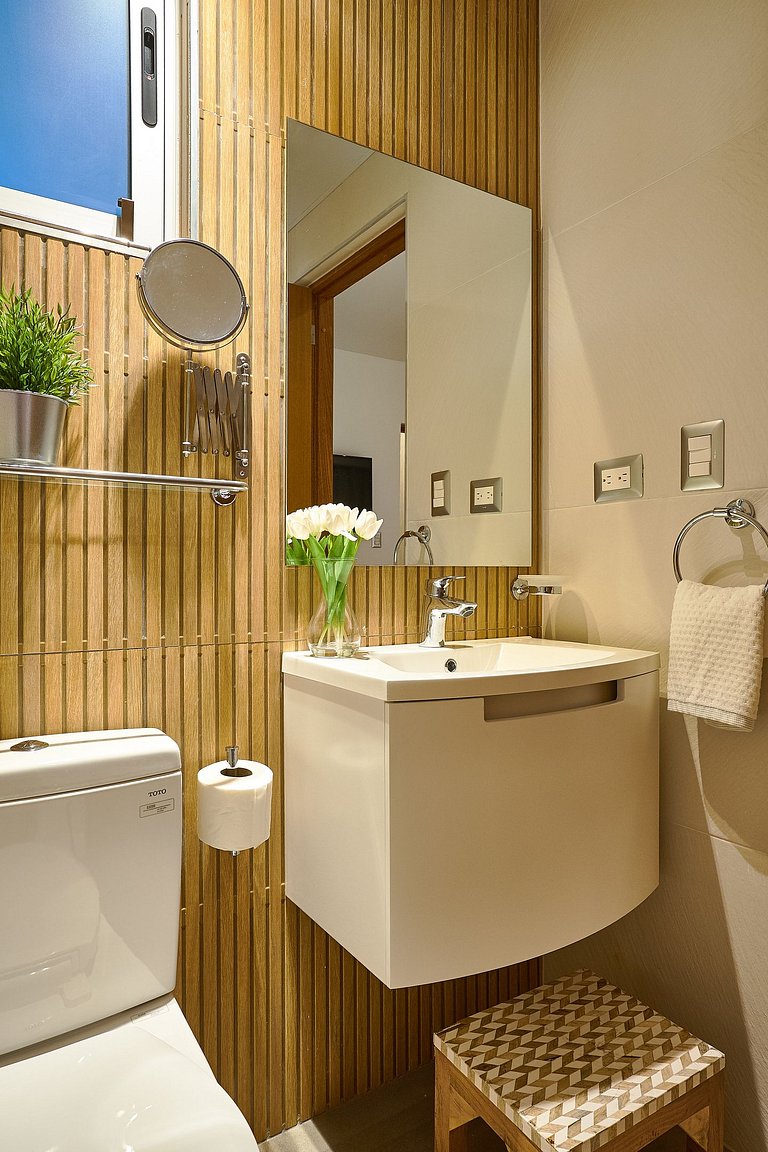 Exquisite*Lux*1BR*GYM*Yellowkey