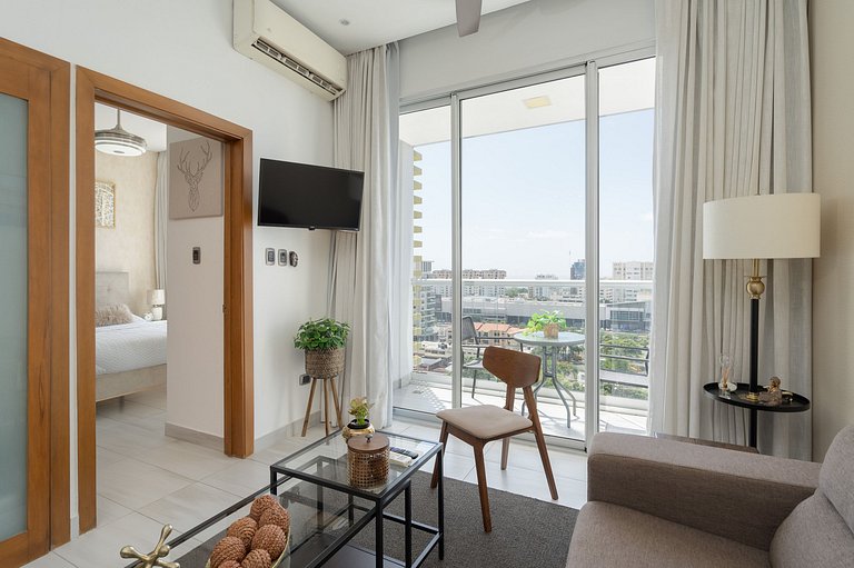 City Center, Amazing Endless View w/Pool YellowKey