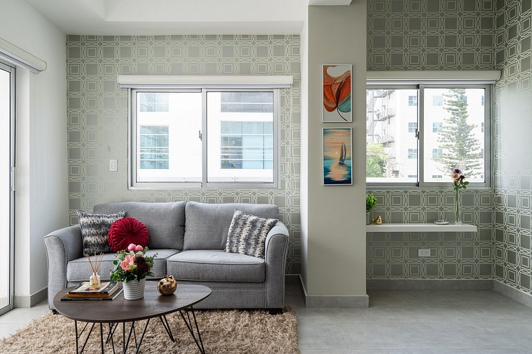 Pool-CityViews- 1BR-Gym-WiFi-A/C-YellowKey 5
