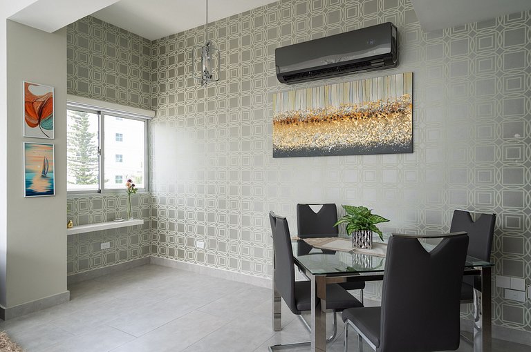Pool-CityViews- 1BR-Gym-WiFi-A/C-YellowKey 5