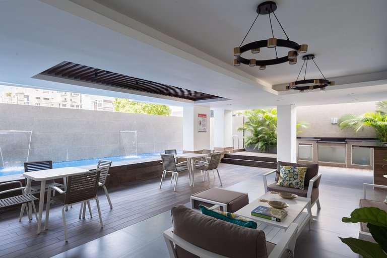 City Center Piantini W/ Pool, WiFi By YellowKey