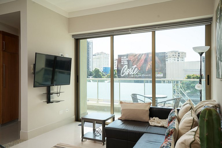 RooftopPool-WiFi-1BR-YellowKey