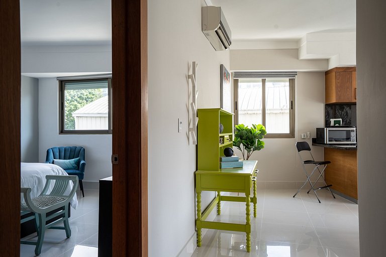 Rooftop Pool & Gym · 1BR + Balcony · Naco