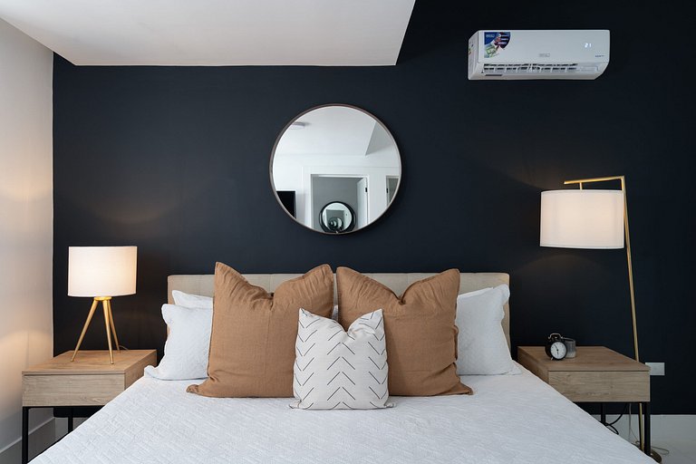 *Sunny Oasis Retreat: 1-Bedroom*