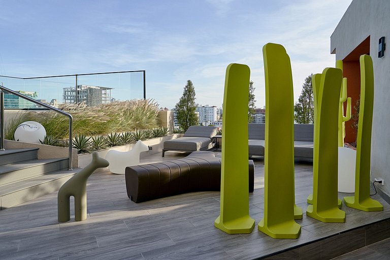 Piscina, spa e vista panoramica sulla città | Appartamento c