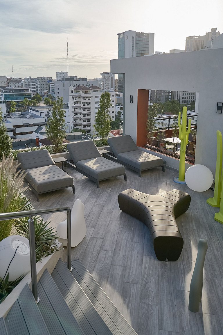 Cozy 1BR near Blue Mall with pool and fast wifi in Piantini